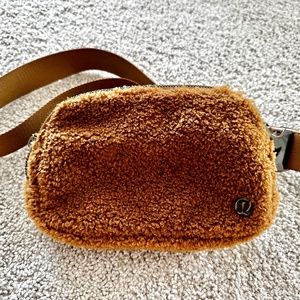 Lululemon Belt Bag Fleece Burnt Caramel